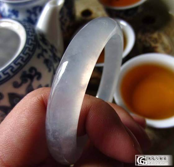 值得收藏的冰种莹光镯 54.5_翡翠