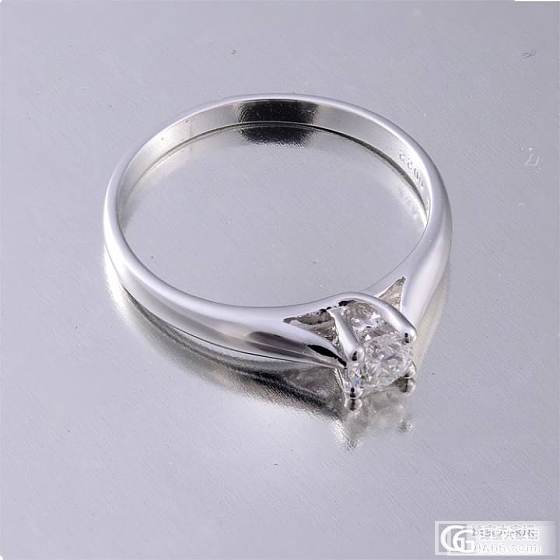 蒙珀蒂珠宝 情有独钟 白18K金经典四爪女式钻石戒指 可以定制_钻石