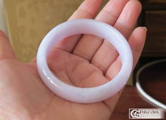 帮估价：粉紫翡翠手镯准备二手卖了呢_翡翠