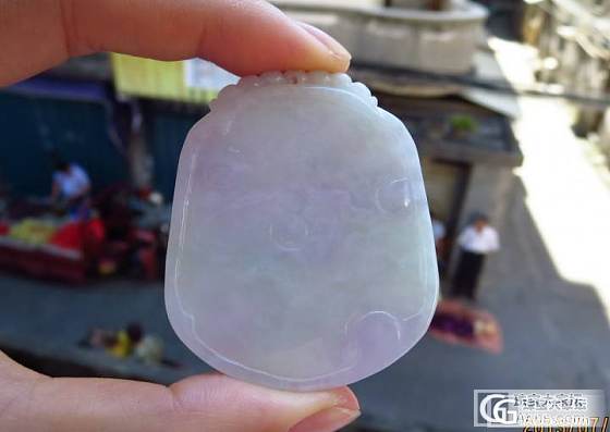 平民级的挂件，小小三的价格_翡翠