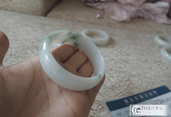 苹果偷闲来了_翡翠