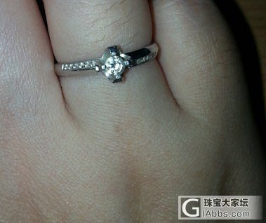 老凤祥买的小钻戒 10分不到3000块 想要以旧换新  大家给个意见_钻石