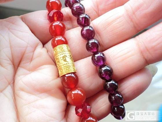 新入的实惠石榴石配黄金_串珠石榴石金