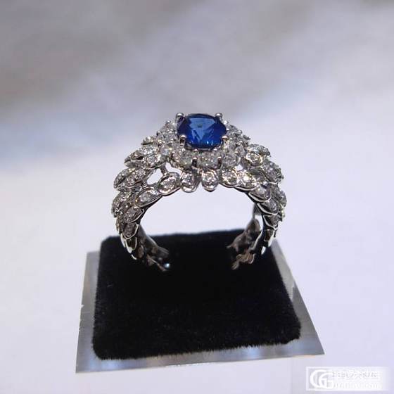 新品  天然蓝宝石钻戒  石重2.18ct 附带权威证书_宝石