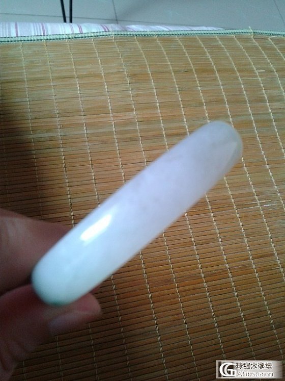 十年前的翡翠手镯请大家估估价_翡翠