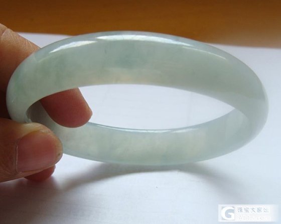 （已出） 水头超好的老种··转个贵妃小圈口 53*58局部冰化···_翡翠