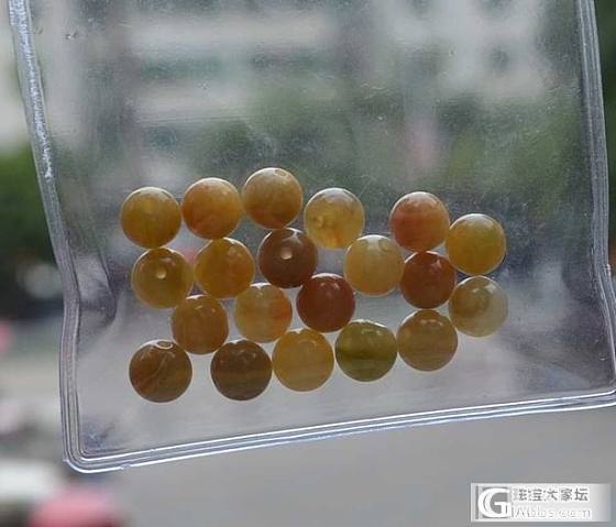 随闲居---新到的翡翠珠子 水头不错 三彩  还有几个牌子手牌_翡翠