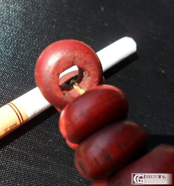 没见过这么红的木头，求老师讲解，谢谢_珠串木