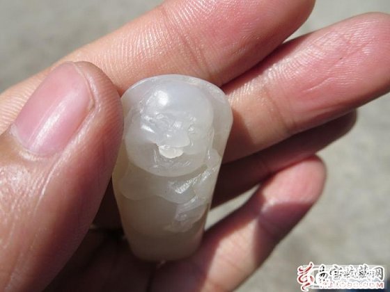 和田玉挂件佛 很不错哦_玉石