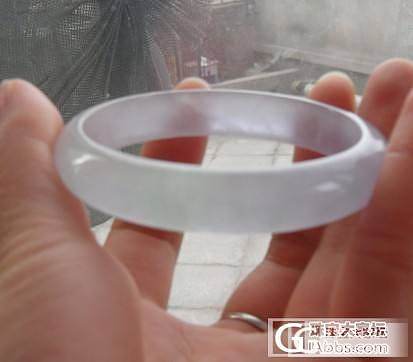 一支有裂纹的春彩，被它吸引，被它诱惑_翡翠