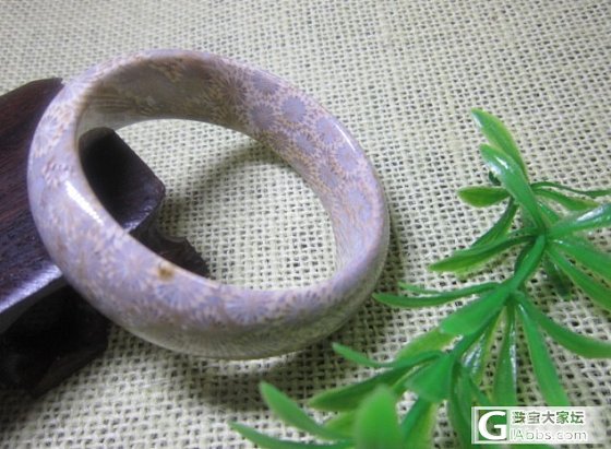 数码机拍的珊瑚玉，跟单反差不多效果_珠宝
