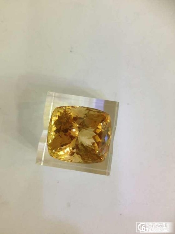 黄碧玺，34.2ct, 无瑕，满彩，（iphone 4相头）_刻面宝石碧玺