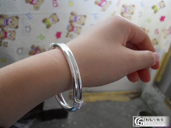 银版首秀---老宝成推圈、麻花和光圈_手镯银