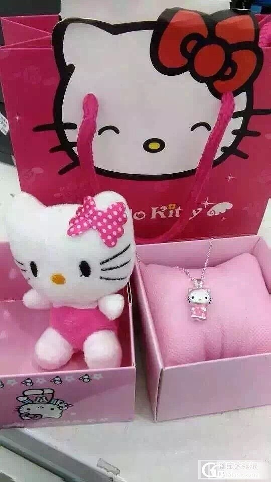 粉粉的hello kitty。 已经忘了为什么喜欢，但是已经喜欢很久了……_吊坠银