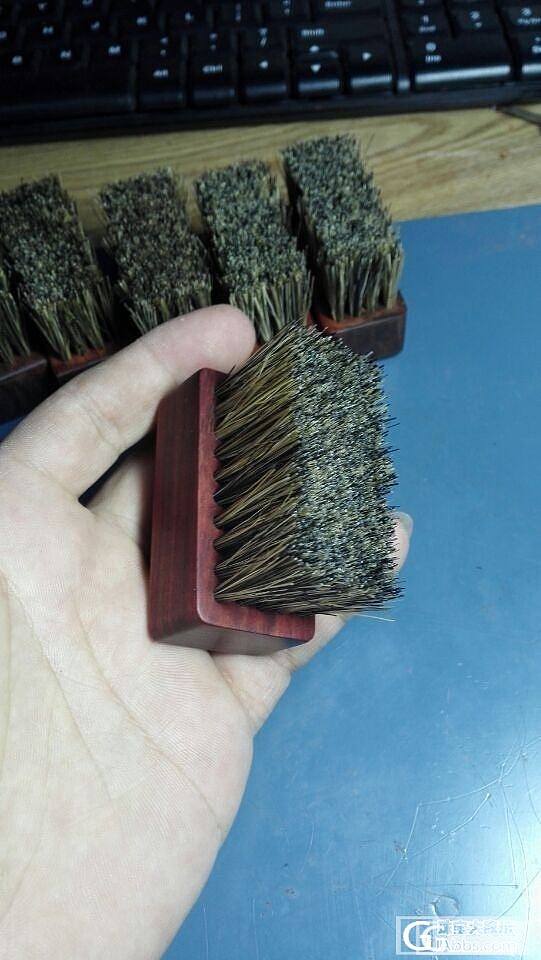 小叶紫檀文玩刷镶牛角和它的小伙伴们_小叶紫檀打磨木