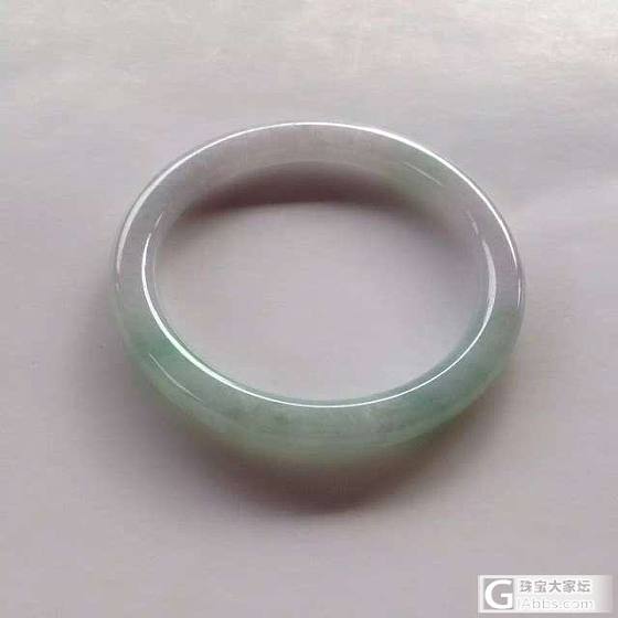 在淘寶網拍賣會上拍到一支美鐲，仙圖看起來好假，請大神指點_翡翠