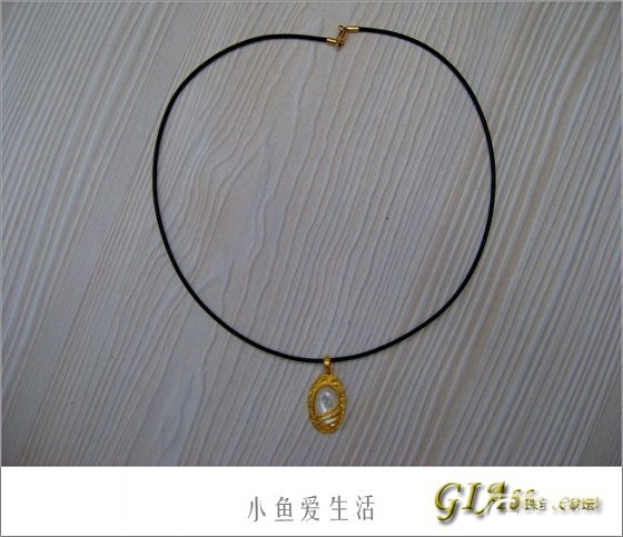 JG晶白吊坠配皮绳~不知道能不能升上高中_金