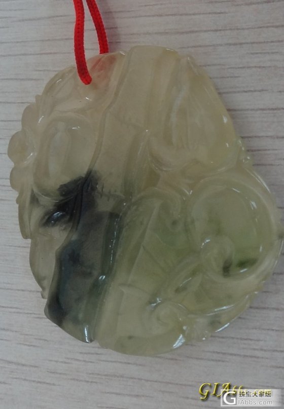 大家看看这块翡翠里面有什么？有意者出售哦_和田玉