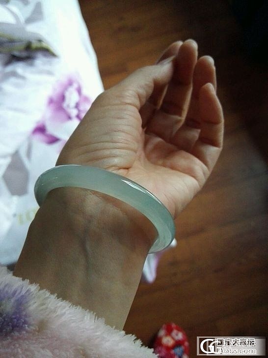 看看我的小灵镯..._手镯翡翠