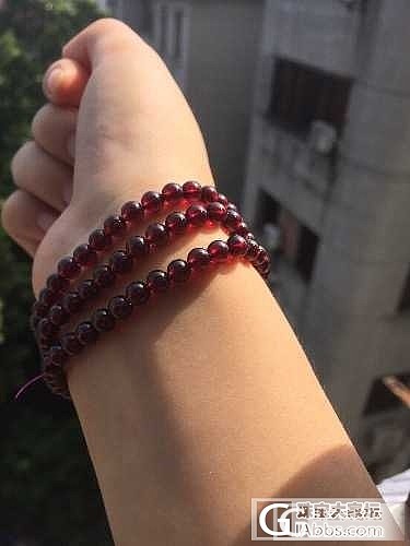 看近净体石榴石，哈哈哈哈哈～_珠串石榴石