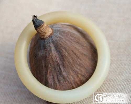 哈哈～～～俄白双色素圆条手镯_手镯和田玉