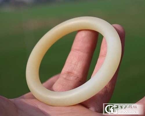 哈哈～～～俄白双色素圆条手镯_手镯和田玉