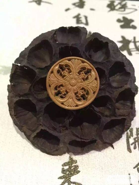 12.1海南黄花梨杂件_珠宝