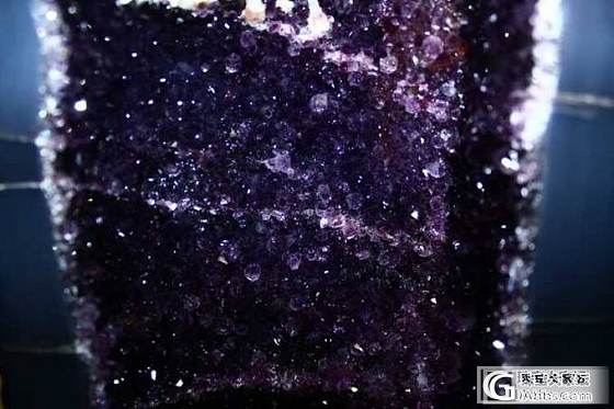 各位专家，帮忙看看这个紫水晶洞怎么样？_紫水晶洞盆簇