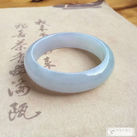 美美的冰晴春水，大家欣赏下。_珠宝手镯翡翠