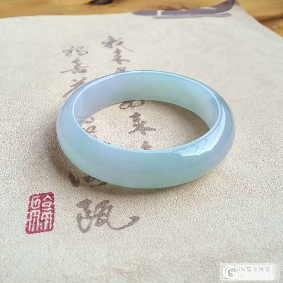 美美的冰晴春水，大家欣赏下。_珠宝手镯翡翠