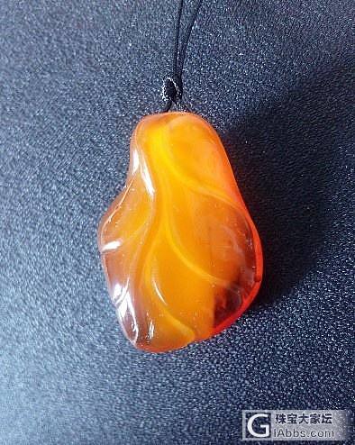 蜜蜡鲤鱼吊坠克价80      福瓜    一夜成名     小金鱼_有机宝石