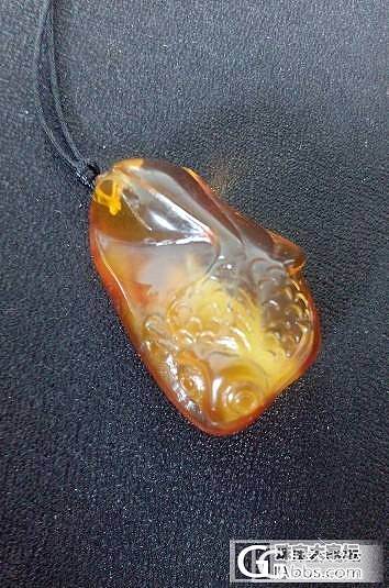 蜜蜡鲤鱼吊坠克价80      福瓜    一夜成名     小金鱼_有机宝石