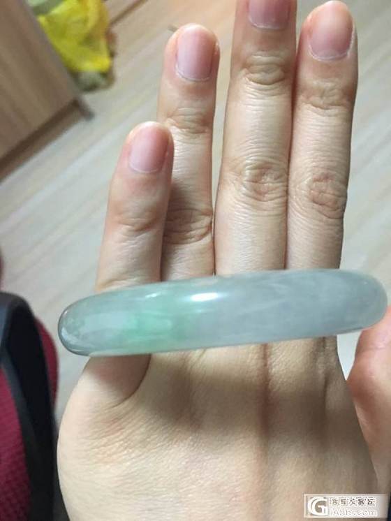 今天10点收工，闲来没事，发个镯子，PS不是高货_手镯翡翠