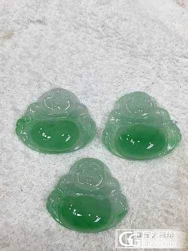 请大师们帮忙估个价格_翡翠