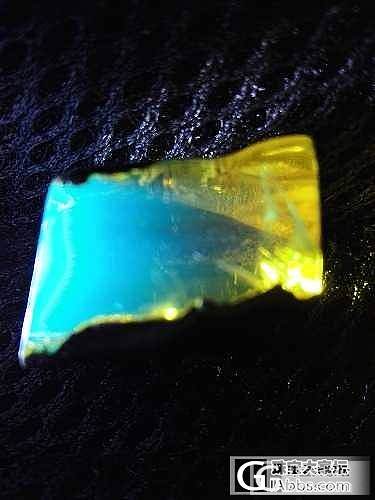 发一块多米尼加蓝豆腐给大家看_原石琥珀