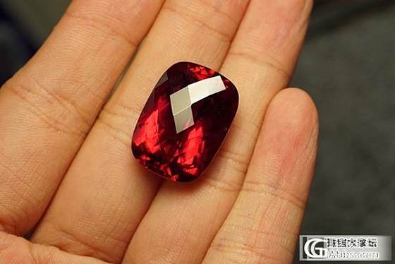 红宝碧玺rubellite 27.25克拉 极品品质 稀有货_博物馆