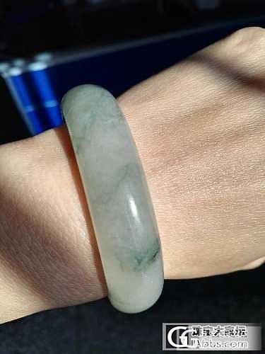 请大家帮看看这个镯子的种水，谢谢_手镯珠宝翡翠