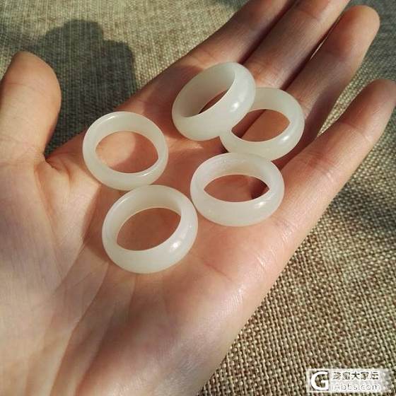 新出的  100个青海白玉戒指    内径18—19 mm_玉石