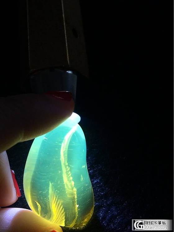 金兰爆花随型 大家看看喜欢吗_琥珀