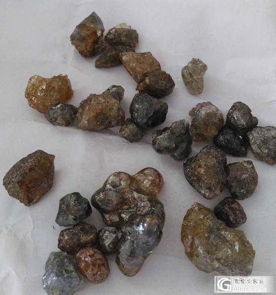 求教这些石头的价值_原石钻石