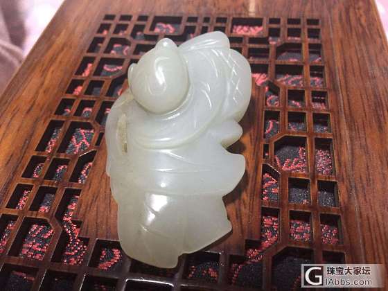 请懂行的专家帮看看这是个什么鬼？_和田玉