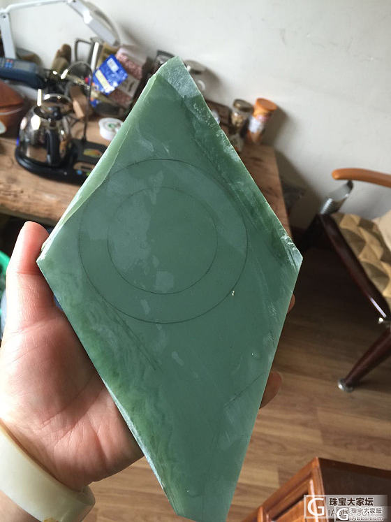 粉青。 鸭蛋青 大家看下到底是什么颜色？_和田玉