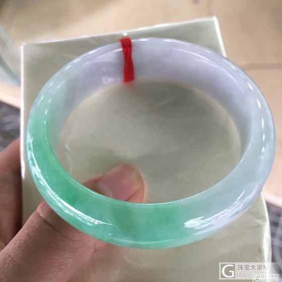 新货一批_手镯翡翠