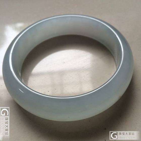请大家看看，估个价，旧爱和新欢，淡晴水和冰飘花。_手镯翡翠