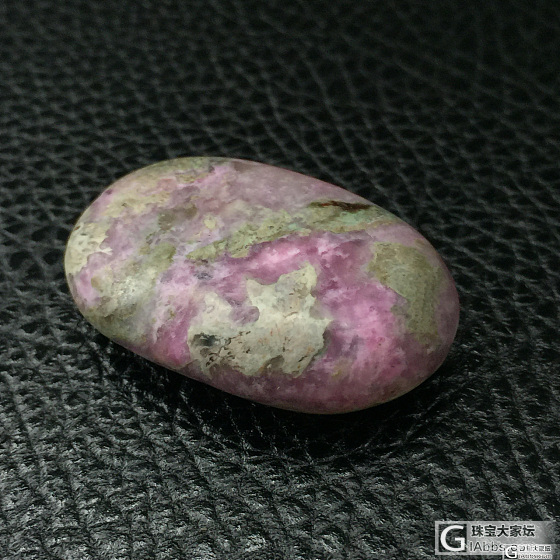 手工抛光一枚舒俱来樱花料，打完80目直接用1000目，再用2000目，效果见图_雕刻舒俱来