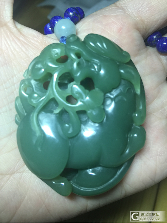 碧玉是不是越绿越好呢_挂件碧玉