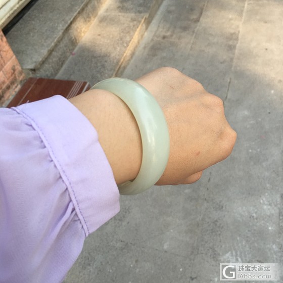 请高手来指教一下！_手镯和田玉