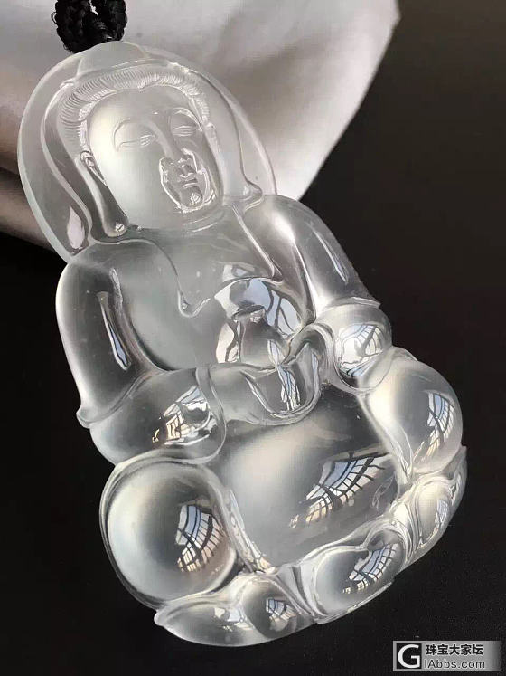 玻璃种的大观音_翡翠