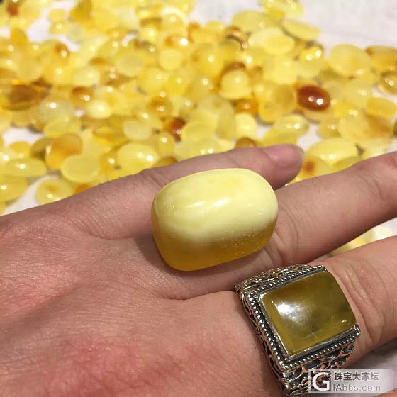 蜜了，难得蜜了一颗面包戒_戒指蜜蜡