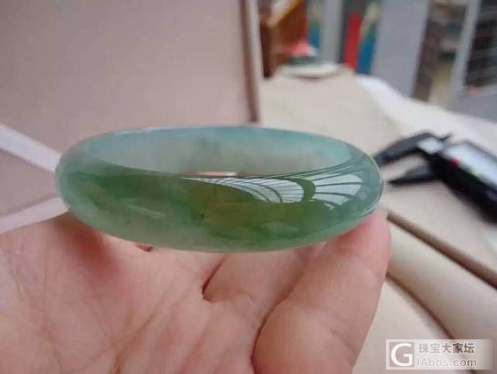求大神帮看看这个镯子_翡翠手镯